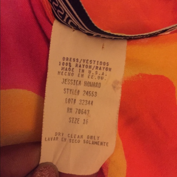 Beautiful bright sun dress - Picture 4 of 4